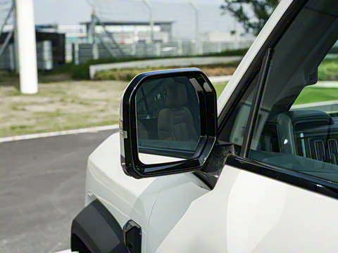 2025�� 210KM ��������Ultra��