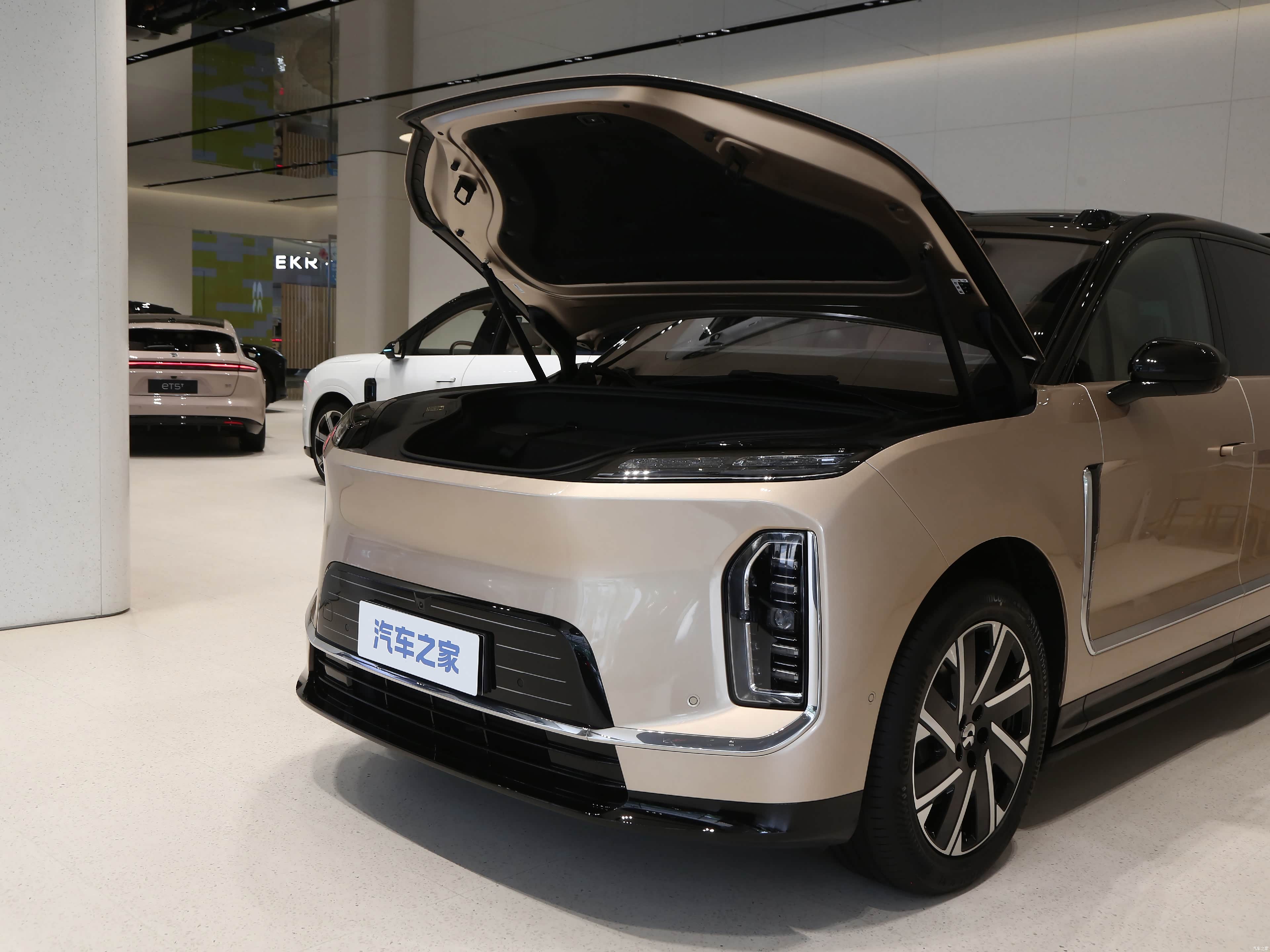 Nio ES9