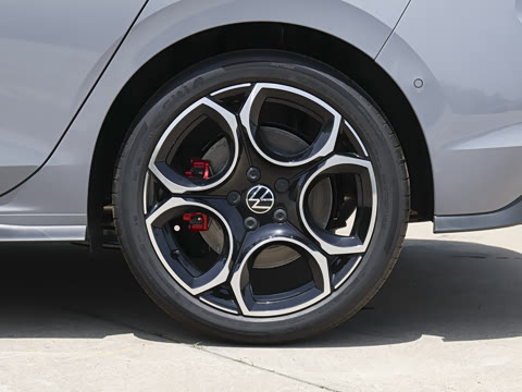 2026�� 380TSI DSG GTI