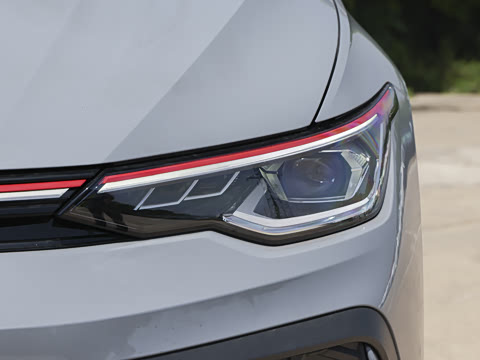 2026�� 380TSI DSG GTI
