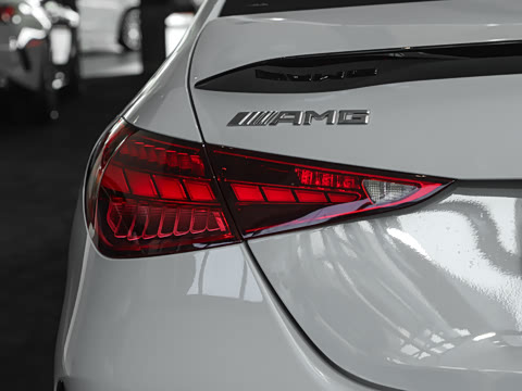 2026�� AMG C 43 4MATIC