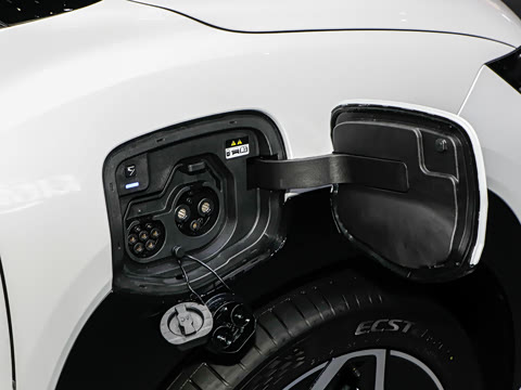2025�� ����TECH�� 88.112kWh