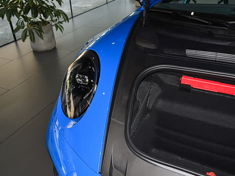 2026�� Carrera 3.0T