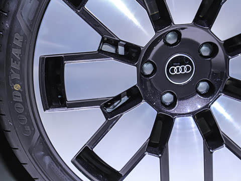 2026�� quattro Ǭ���Ǽݰ�