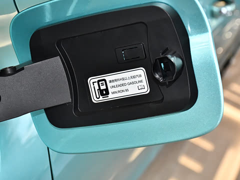 2025�� 2.0T ������