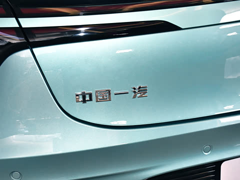 2025�� 2.0T ������