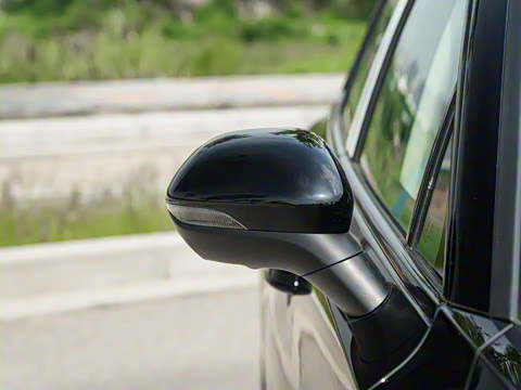 2025�� 2.0T �Զ���Ӱ200���������