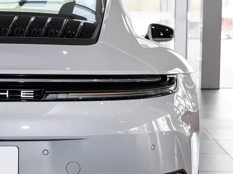 2026�� Carrera 3.0T