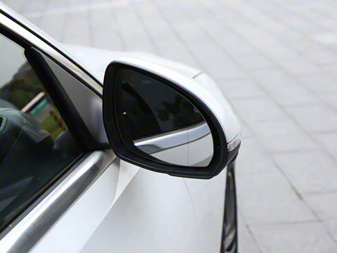 2025�� �Ŀ� C 260 L