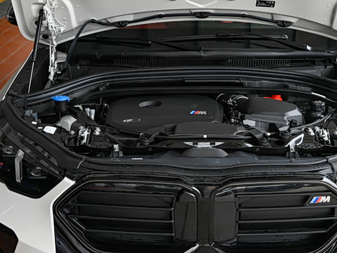 2026�� M35i