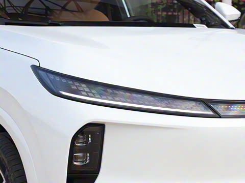 2025�� 185KM�����