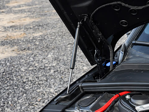 2026�� 200���������� 40 TFSI ����������