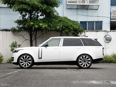 2026�� 3.0 L6 400PS HSE�����
