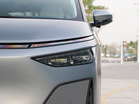 2026�� ���� 750 Ultra