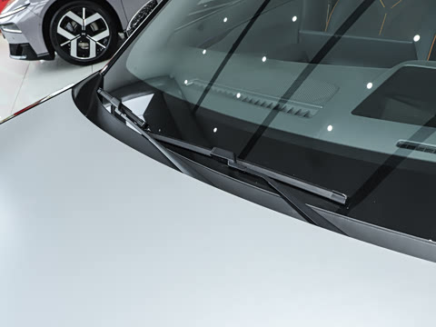 2025�� 750 �������� Ultra