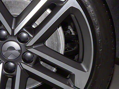 2025�� �ھ������ 75kWh Touring