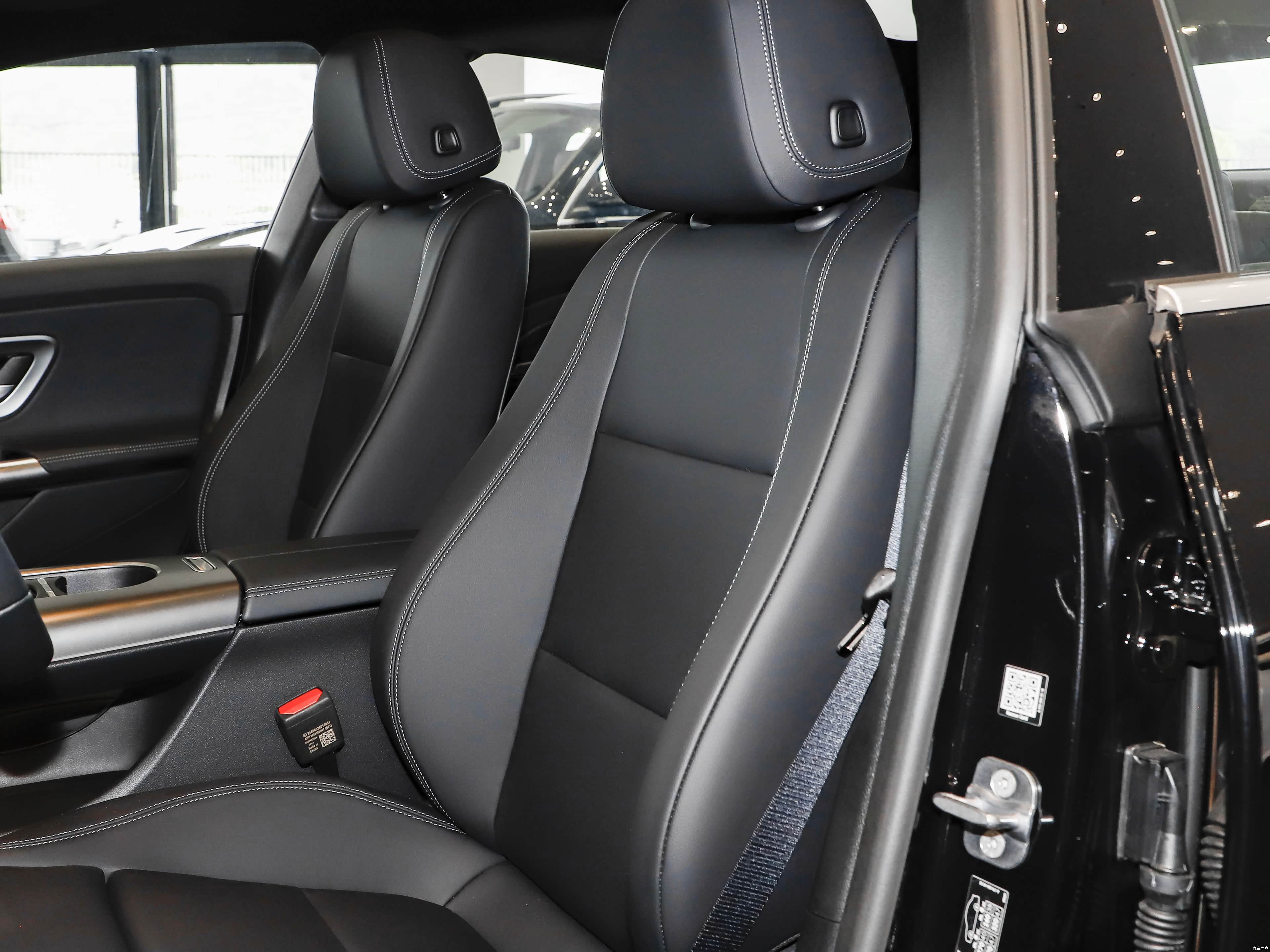 Mercedes-Benz CLA, миниатюра 23