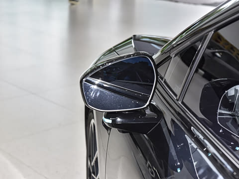 2025�� �������� Max �콢��