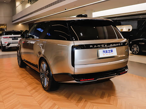 2026�� 3.0 L6 400PS AB�����