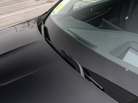 2026�� �Ŀ� 740Li ������ M�˶���װ