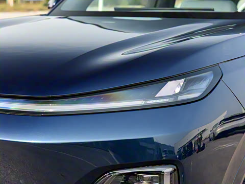 2025�� �Ŀ� ����Max