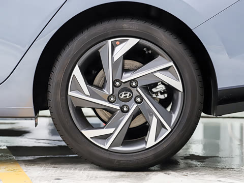 2026�� 1.5L CVT LUX����
