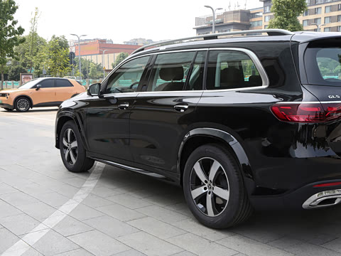 2026�� �Ŀ� GLS 450 4MATIC �����