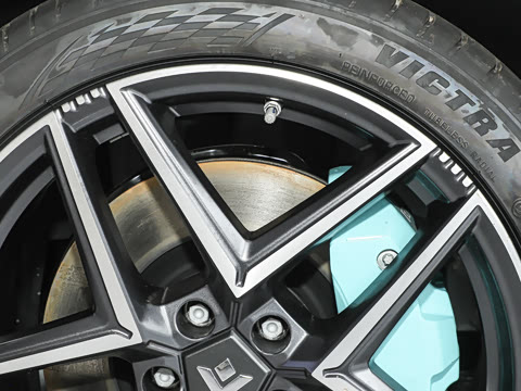 2025�� 630 Max��