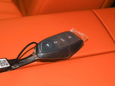 2026�� 1.5T PHEV Max 6��