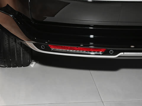 2026�� 3.0 L6 400PS AB�����