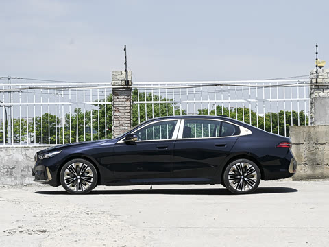 2026�� �Ŀ� 530Li ������ ������װ