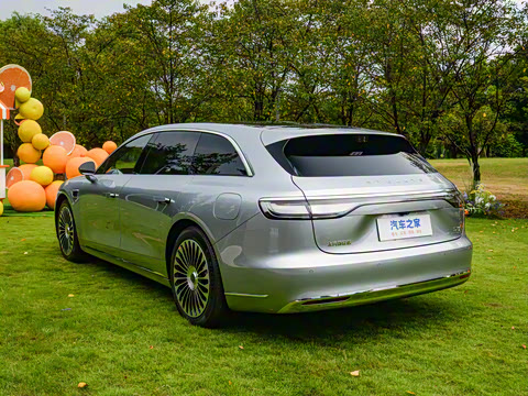 2025�� ���� Ultra��������