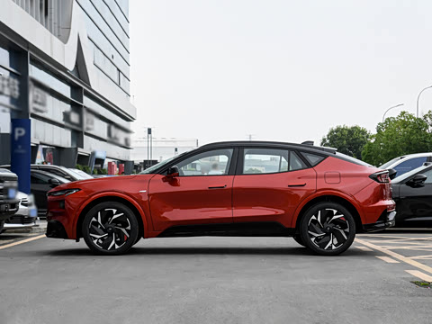2026�� 2.0T EcoBoost  E �춯  �˶��� ST-Line