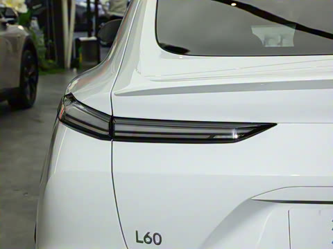 2025�� 60kWh ������