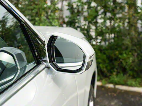 2025�� �Ŀ� xDrive25L ������װ