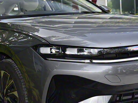 2026�� L 300TSI DSG ������