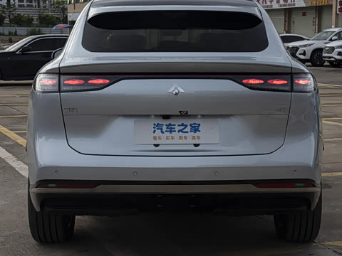 2025�� 670 Max��