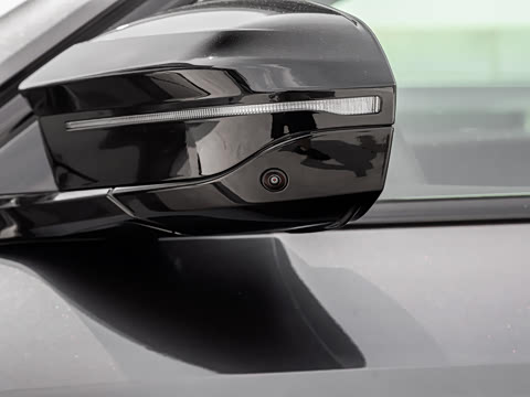 2025�� M50 xDrive