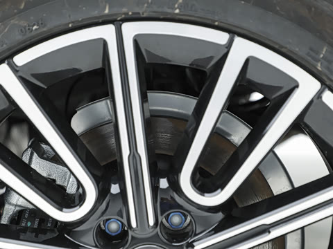 2027�� ������ 1.6T ��