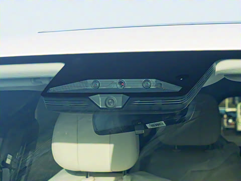 2026 DM-i 1.5T 218KM Խ