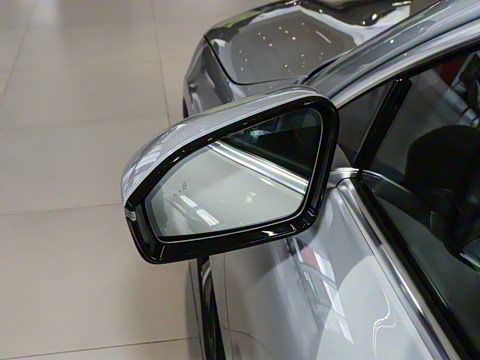 2025�� 100kWh Touring