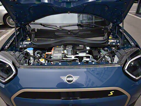 2025�� SE ������