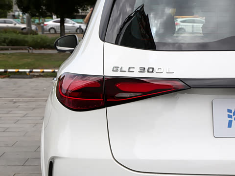 2026�� �Ŀ� GLC 300 L 4MATIC ������ 7��
