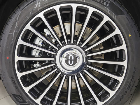 2025�� ���� Ultra�� 53.4kWh 6���� (896�߼����״