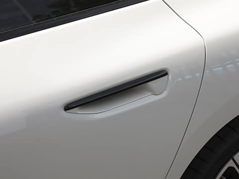 2026�� TFSI quattro 200kW �콢������