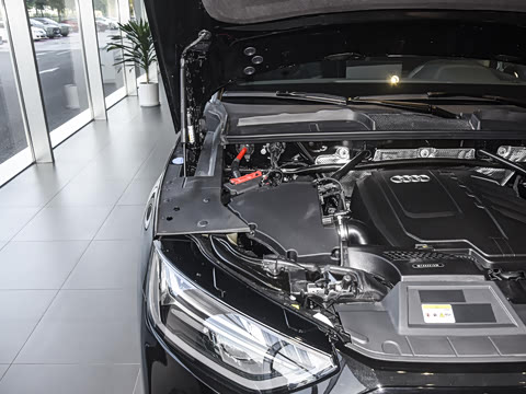 2026�� 45�����ذ� 40 TFSI ʱ�ж�����