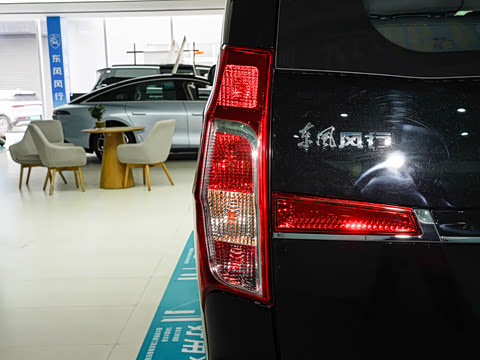 2027�� 2.0L ������ 7��