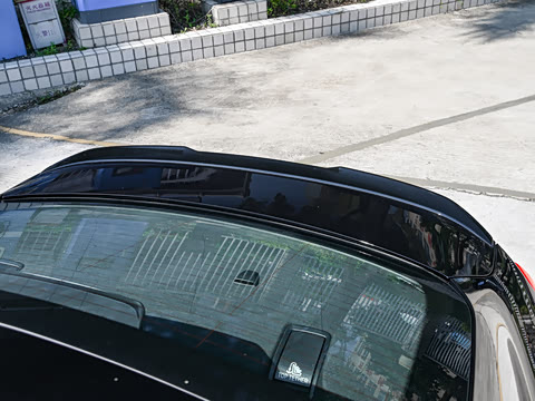 2026�� M235L