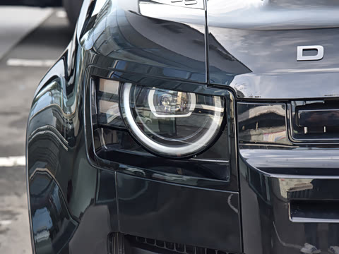 2026�� 110 3.0T P400 X-Dynamic SE