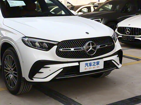 2026�� GLC 300 L 4MATIC ������ 5��